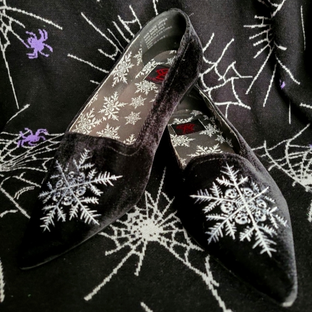 Strange Cvlt Dagger Skullflake Flats